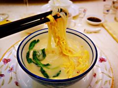 -梅龙镇酒家(南京西路总店)