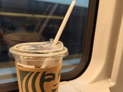 -星巴克(上海虹桥站2A检票口)