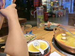 -洱火云南酸菜牛肉火锅(石景山当代商城店)