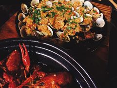 -何师烧烤·香辣蟹·川菜·30年老品牌(太古里旗舰店)