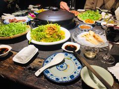 -大匠工房古船木艺术餐厅·猪肚鸡专门店(长白仙岛店)
