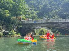 -安吉龙王山峡谷漂流