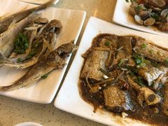 -渔中舟海鲜大排档(普陀沈家门店)