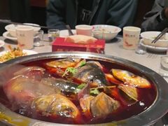 -忘情水鱼头·鲜鱼火锅(滨江中路店)