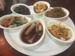 关中小吃拼-天下第一面(大雁塔北广场店)