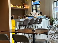 -Fridi Patisserie Cafe