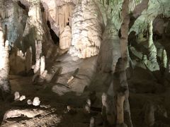 -波斯托伊纳溶洞