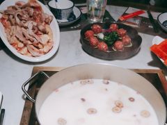 -尚尚仙·酸汤猪手·猪肚鸡火锅(华联万柳购物中心店)