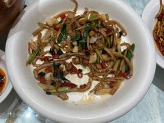 -国人川菜(李家村建东街店)