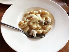 土豆面配香肠蓝乳酪酱-La Tavernetta(Bar à Vin)(乌鲁木齐路店)