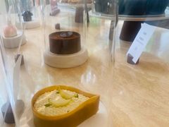 -VERIE BAKEHOUSE