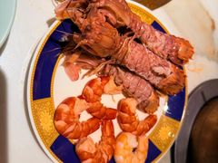 -雍容荟活帝王蟹活龙虾自助(苏宁旗舰店)