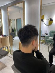 -发饰美男士增发补发假发定制店