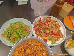 -川流不息·地道川菜·小龙虾(松东路店)