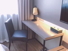 -蓉逸精选酒店(成都蜀汉路东地铁站店)