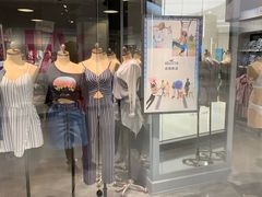 -Hollister(天环广场店)
