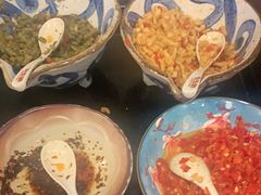 -双燕楼·手工馄饨·汤面小吃(世纪汇店)