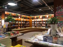 -博览书店(越秀悦汇天地店)