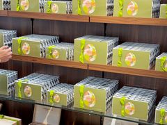 -Laderach 莱德拉(上海环贸iapm店)