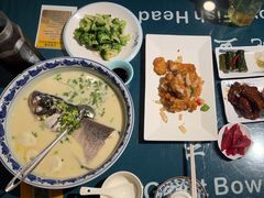 -南京金牛湖巨碗鱼头