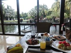 -三亚湾海居铂尔曼度假酒店