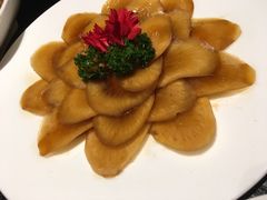 -鱼鲜饭香·招牌汽锅剁椒鱼头王