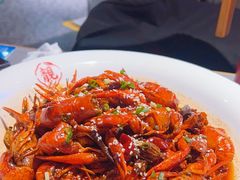 -郑东靓靓虾馆·金牌油焖大虾(天泽街店)