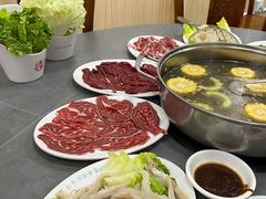 -官塘陈记鱼生·潮汕砂锅粥·牛肉火锅(潮枫路总店)
