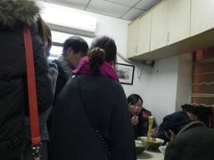 等位的人-项记面馆(明瓦廊店)