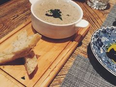 黑松露奶油蘑菇汤-蓝瓶子BlueBottle(东瓯智库店)