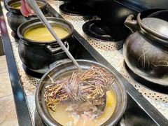-荣基四海一家·家常菜·海鲜大排档(新安店)
