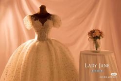 -Lady  Jane高端婚纱礼服馆