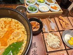 -银米·云南传统过桥米线(双廊黑金冠店)