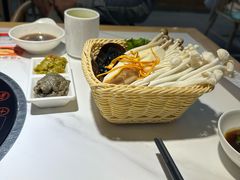 -黑鸡小馆(金源店)