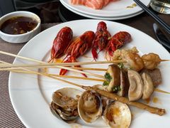 -大中华希尔顿酒店-念自助餐·嗨啤·小龙虾
