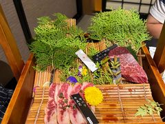 -山川小町·极番烧肉(新地假日广场店)