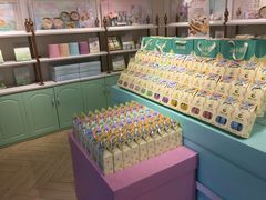 面包甜点陈列柜-苏小糖(鼓浪屿三丘田花园店)