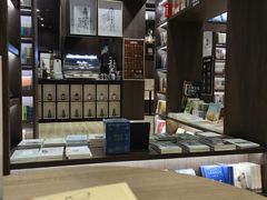 -钟书阁(群光广场店)