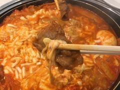 -三清洞摩西韩式年糕火锅(威高广场店)