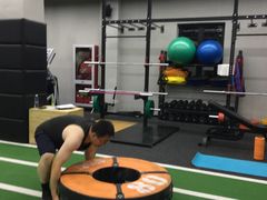 -Freedom Fitness私教健身俱乐部(徐虹北路店)