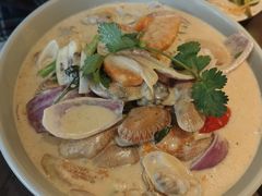 -大头虾越式风味餐厅(光明广场店)