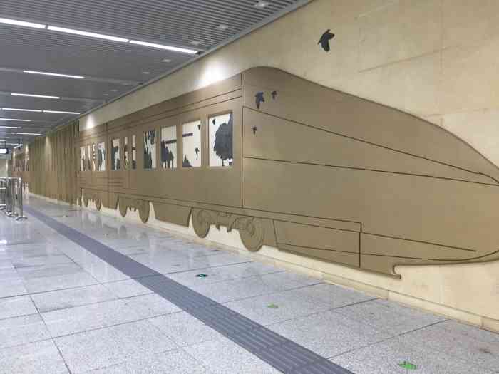 大智路地铁站-"过来上班时的必经之地,现在6号线的人也比.