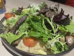 -LENBACH兰巴赫西餐啤酒坊(大连东港店)