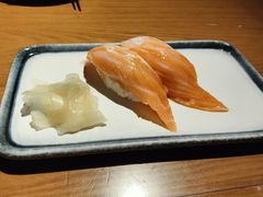 三文鱼腩手握寿司-渔寿司·日本料理(艾尚天地店)