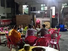 露天位-霞姐屯昌枫木香草鸭店(海螺店)