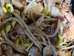 -扒虾小妹儿麻辣海鲜(宏图街店)