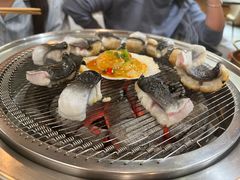 -围炉肉舍•炭烤活鳗•丹东海鲜烤肉(步行街店)