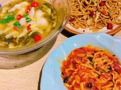 酸菜鱼-四小姐的店(泉舜店)