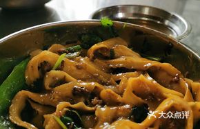 Fried Sauce Noodles with Knife-Sliced Noodles