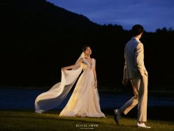 点击看大图 -挪娅婚纱摄影皇家会所
